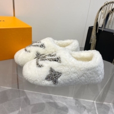 Louis Vuitton Slippers